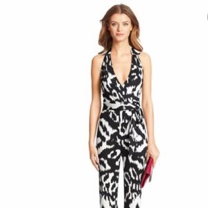 NWT-Super Cute DVF Jumper